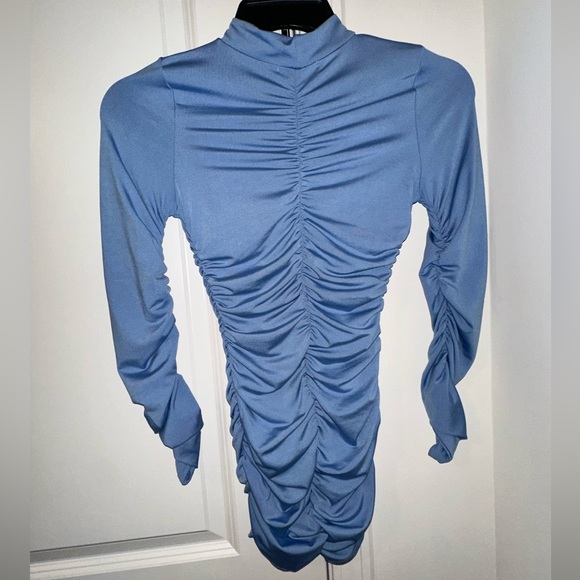 Aria Cove | Long sleeve ruched mini dress in blue - Picture 10 of 10